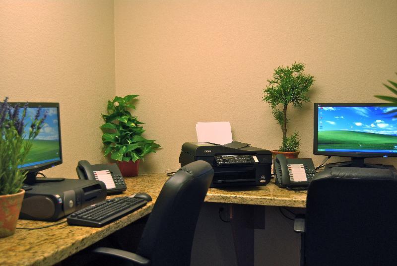Candlewood Suites Turlock By Ihg Exteriör bild