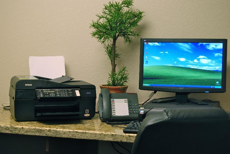 Candlewood Suites Turlock By Ihg Exteriör bild