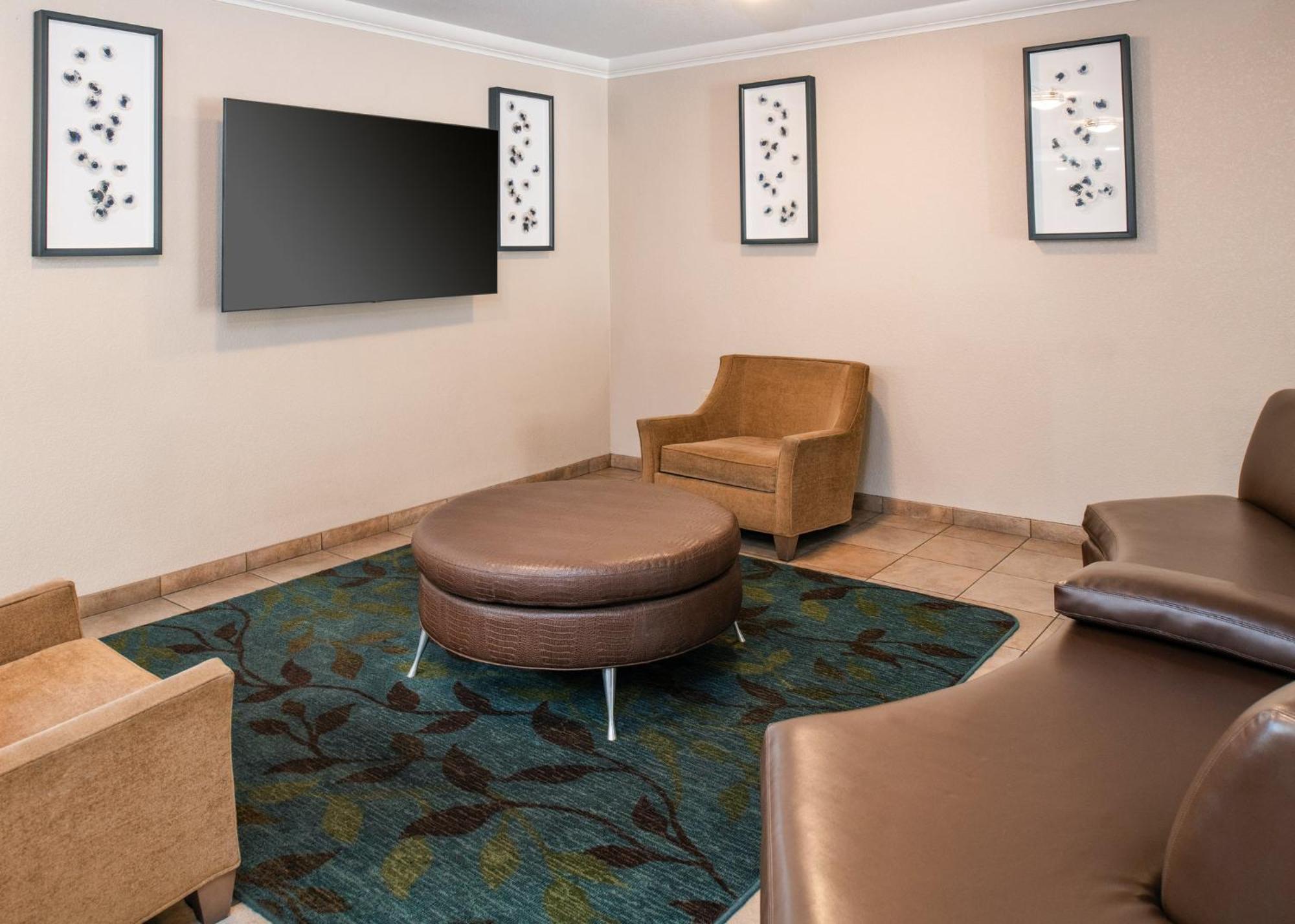 Candlewood Suites Turlock By Ihg Exteriör bild