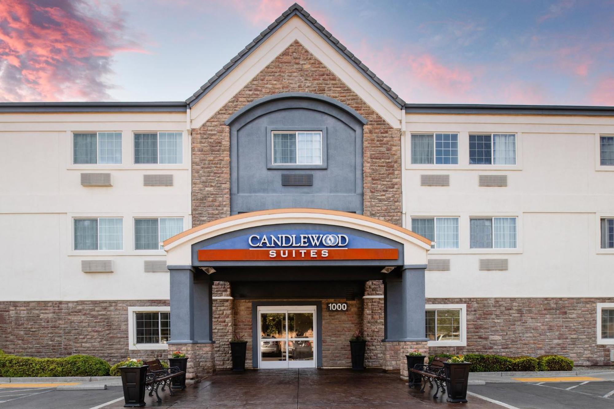Candlewood Suites Turlock By Ihg Exteriör bild