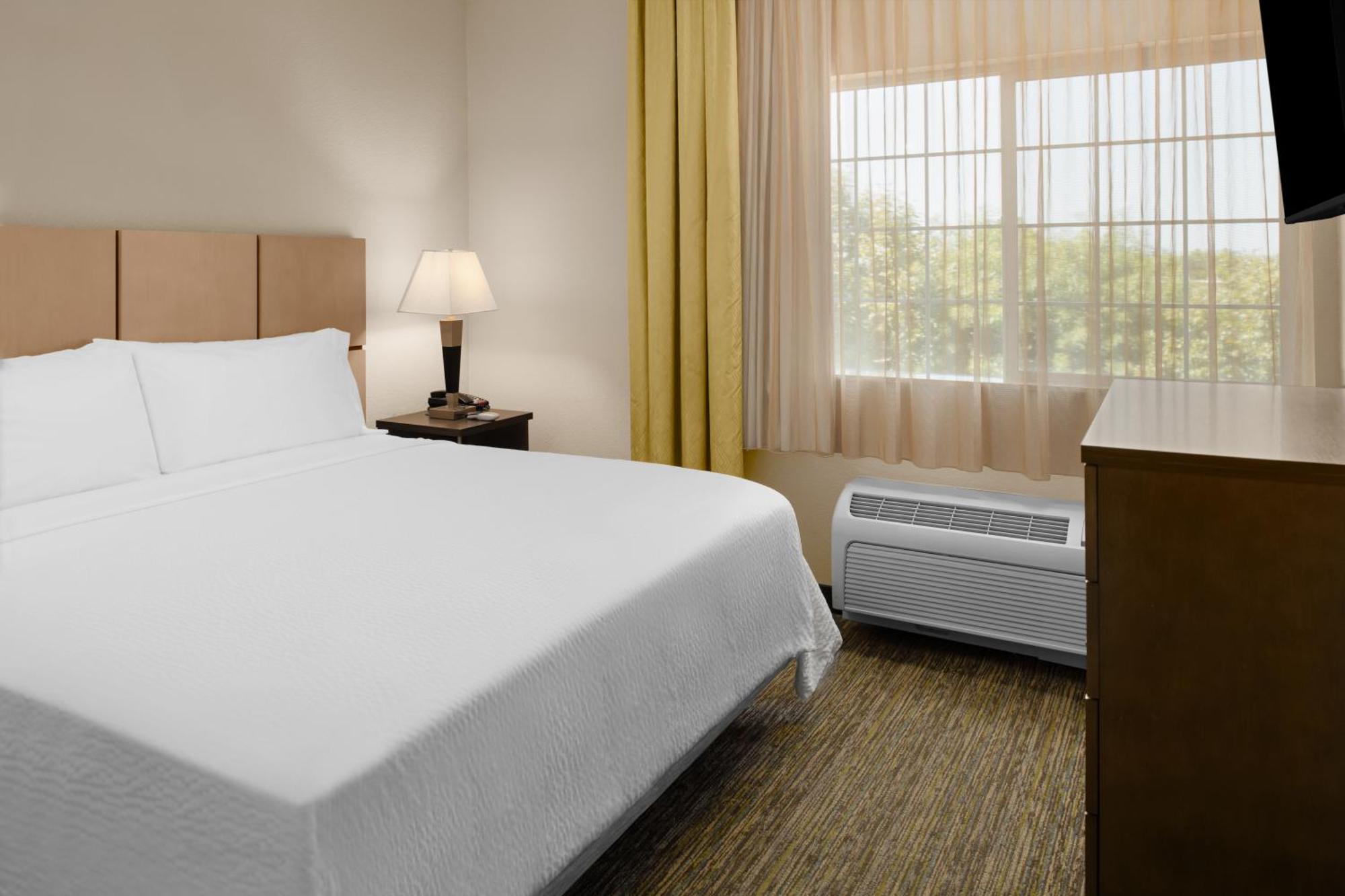 Candlewood Suites Turlock By Ihg Exteriör bild
