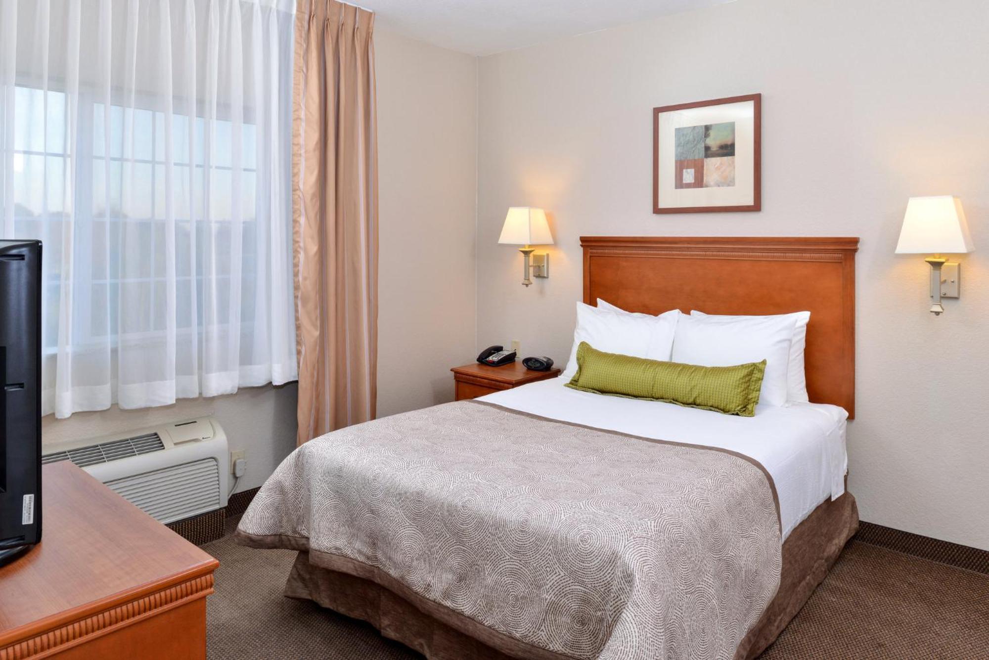 Candlewood Suites Turlock By Ihg Exteriör bild