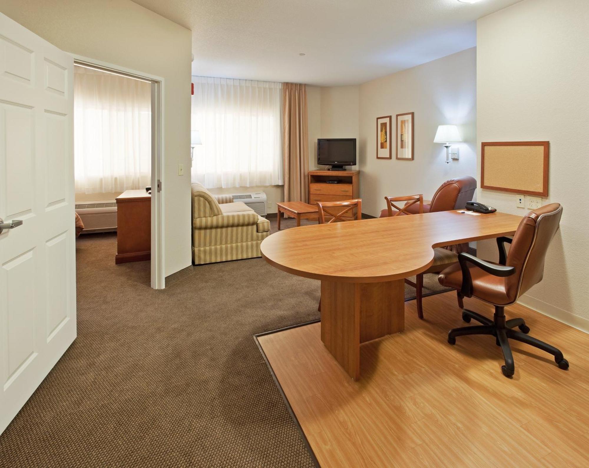 Candlewood Suites Turlock By Ihg Exteriör bild