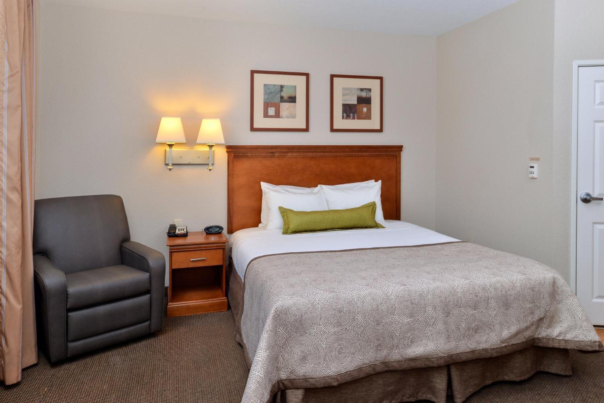 Candlewood Suites Turlock By Ihg Exteriör bild