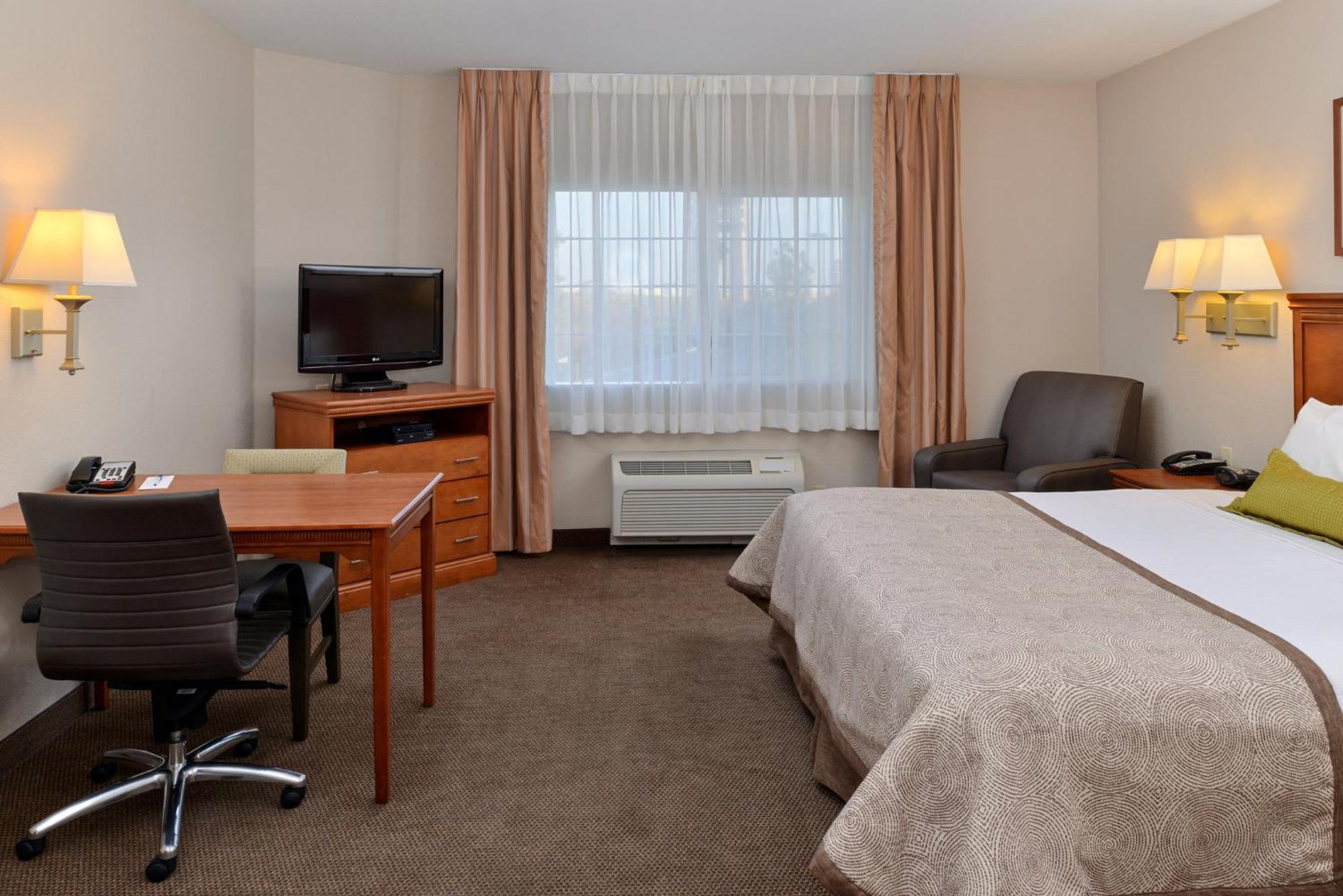 Candlewood Suites Turlock By Ihg Exteriör bild